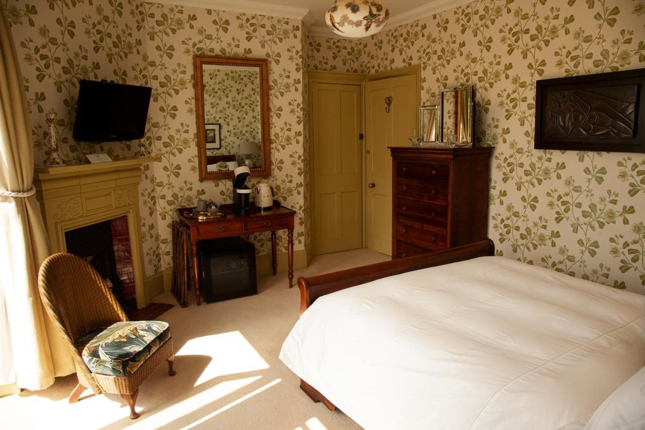 St Katharine'S House Bed and Breakfast Milford Haven Buitenkant foto
